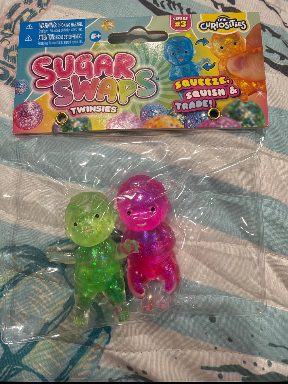 Twinsies Collectible Squeeze Figures - Green & Pink